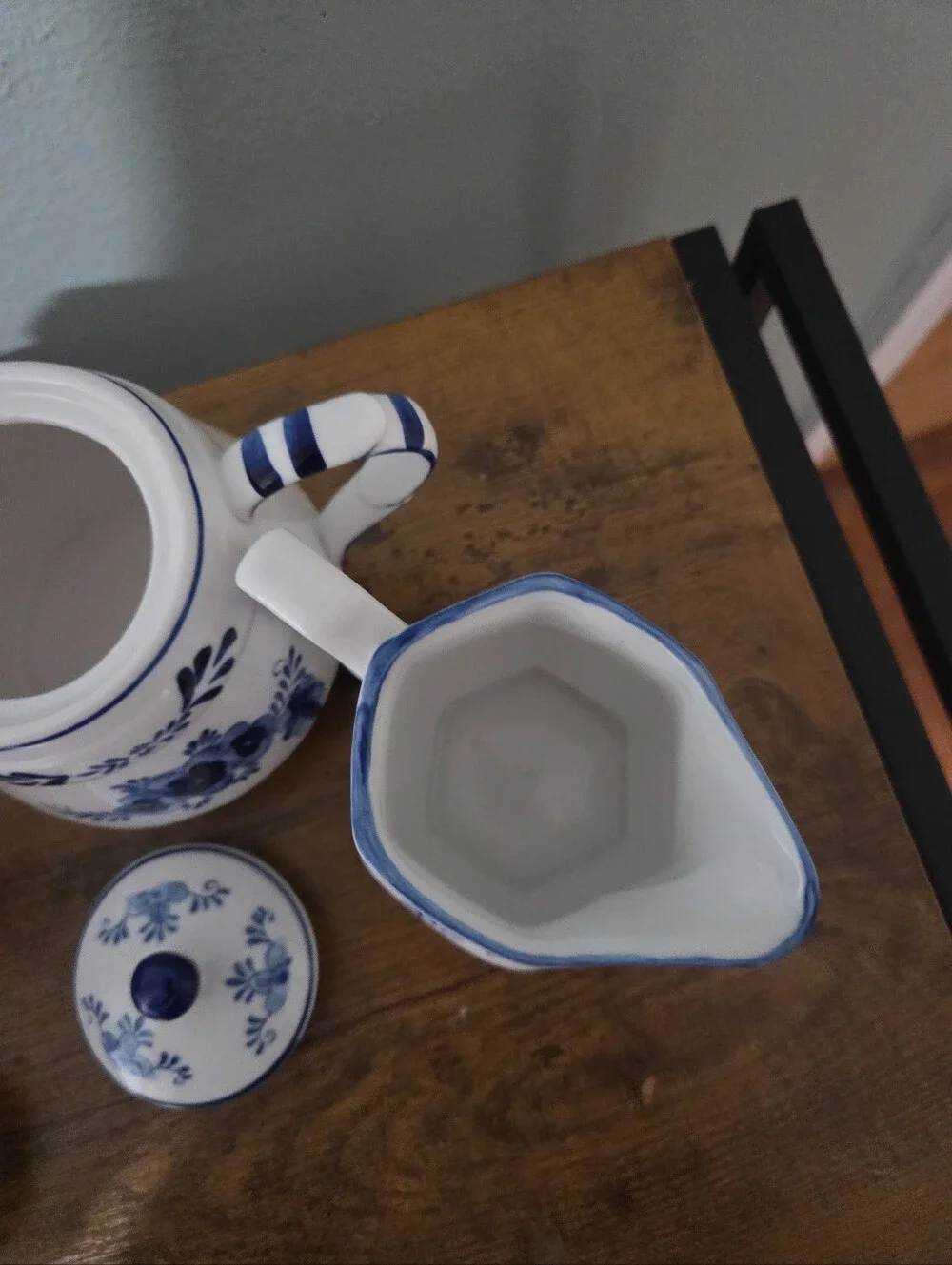 Vintage Delft Blue Style 3-piece Tea Set. Ceramic Teapot, Sugar Bowl & Creamer.
